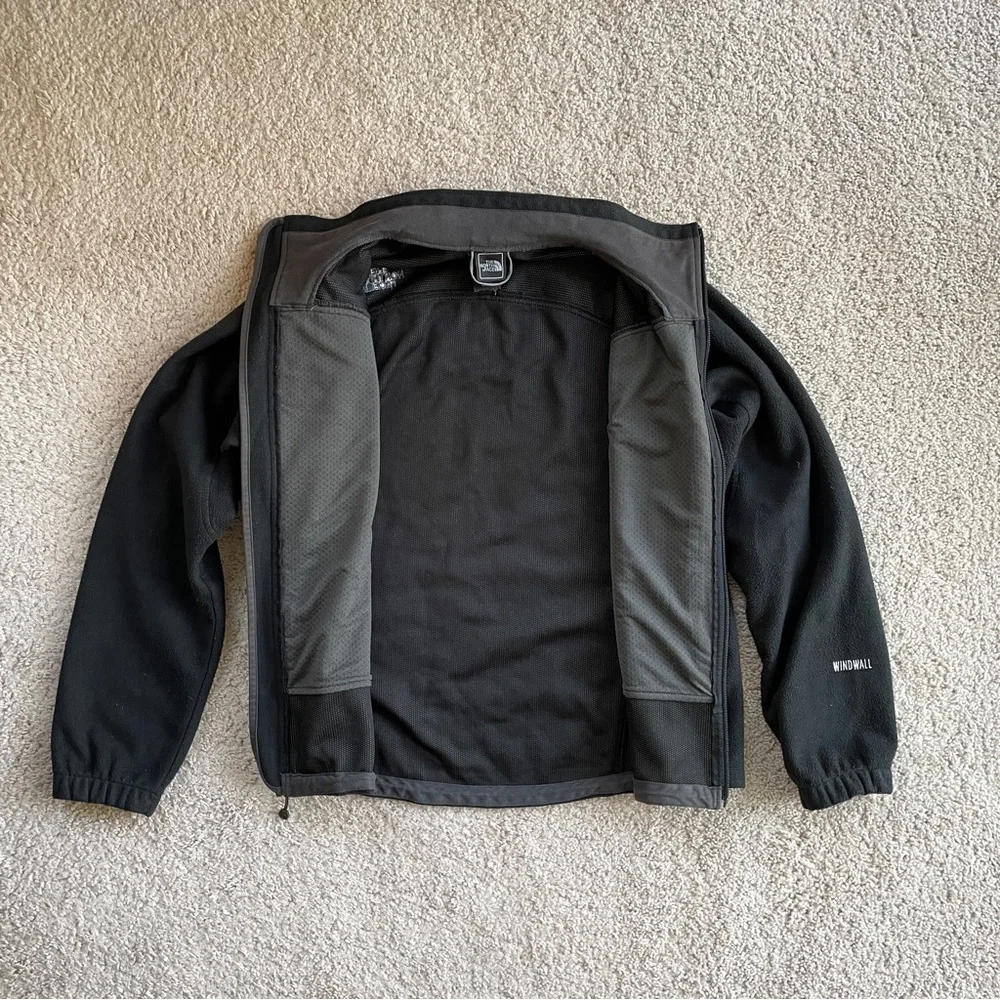The North Face Men's Black Fleece Windwall Mock Neck Full Zip Jacket Size Medium